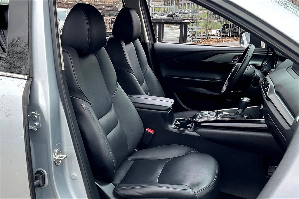 2022 Mazda CX-9 Touring photo 7