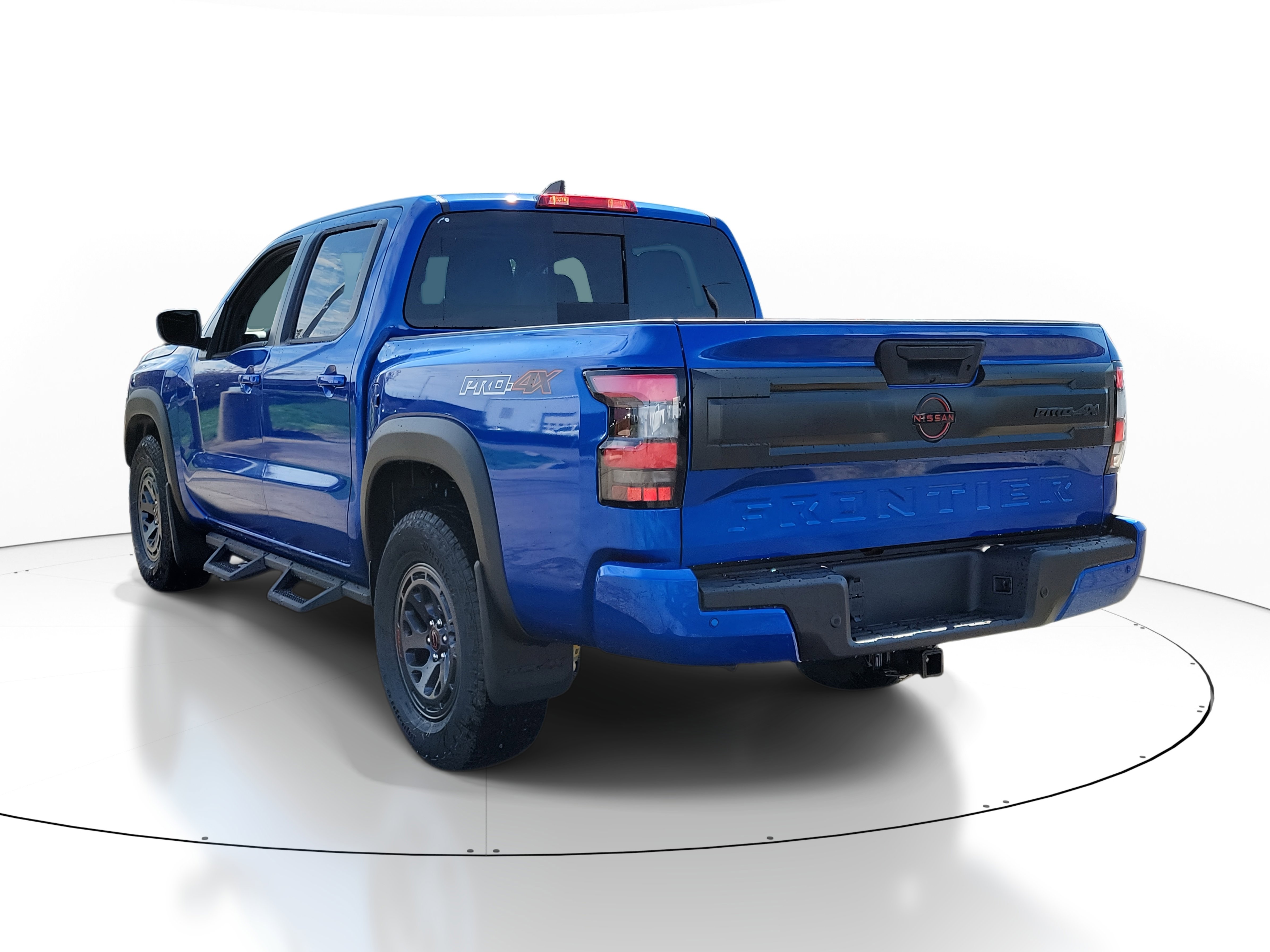 2025 Nissan Frontier PRO-4X photo 3