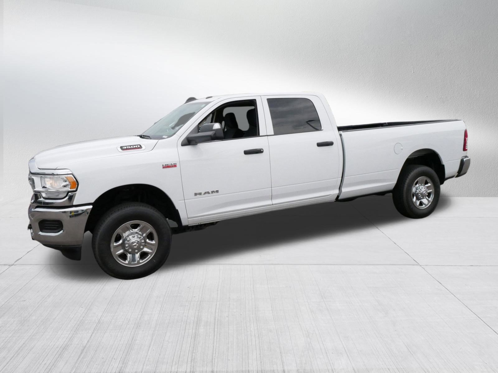 2020 Ram 3500 Tradesman photo 3