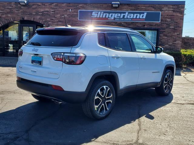 2022 Jeep Compass Limited photo 2