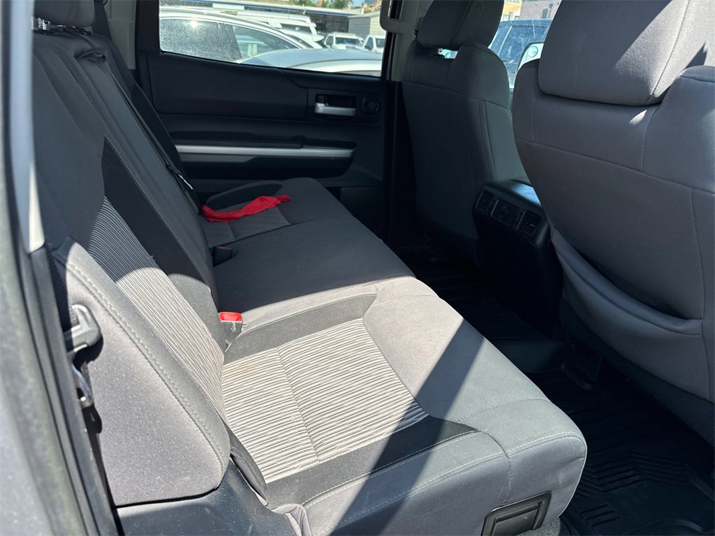 2016 Toyota Tundra SR5 photo 3