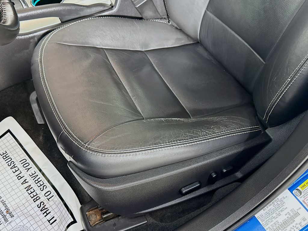 2012 Ford Fusion SEL photo 18