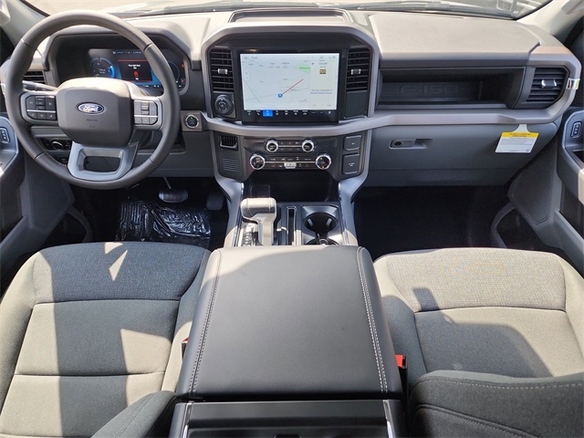2025 Ford F-150 Lightning XLT photo 11