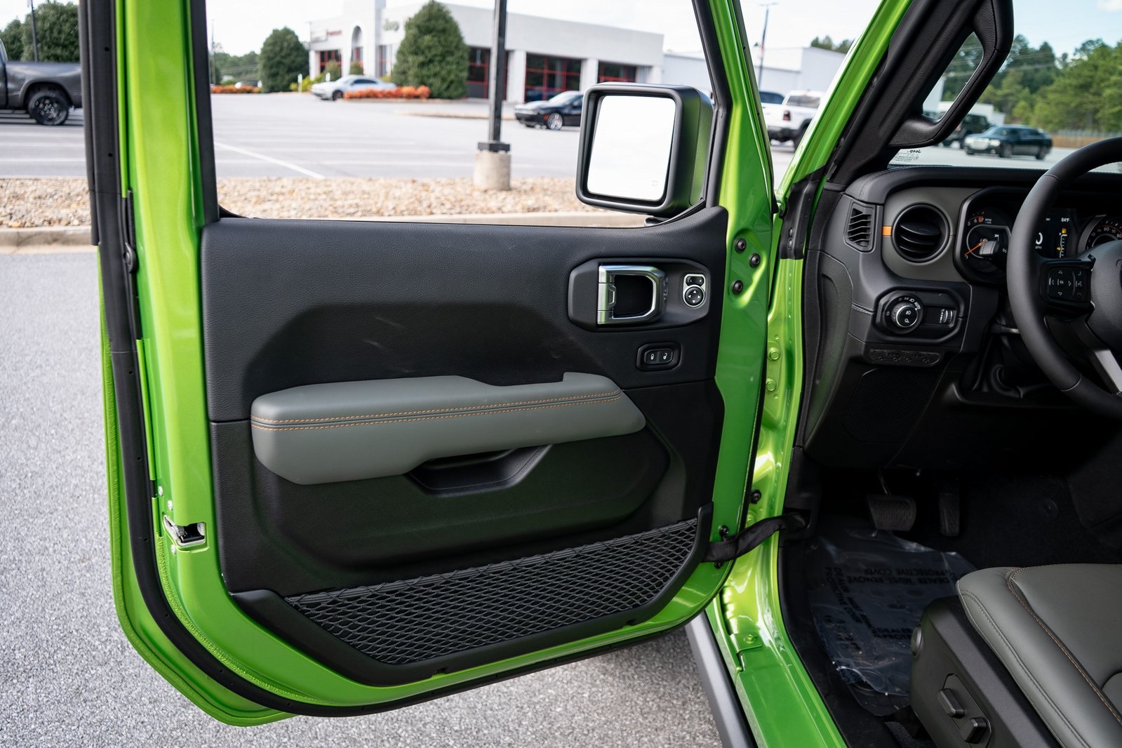 2025 Jeep Gladiator Mojave photo 15