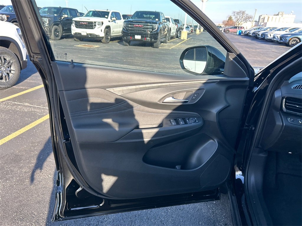 2026 BUICK ENVISTA - Image 14