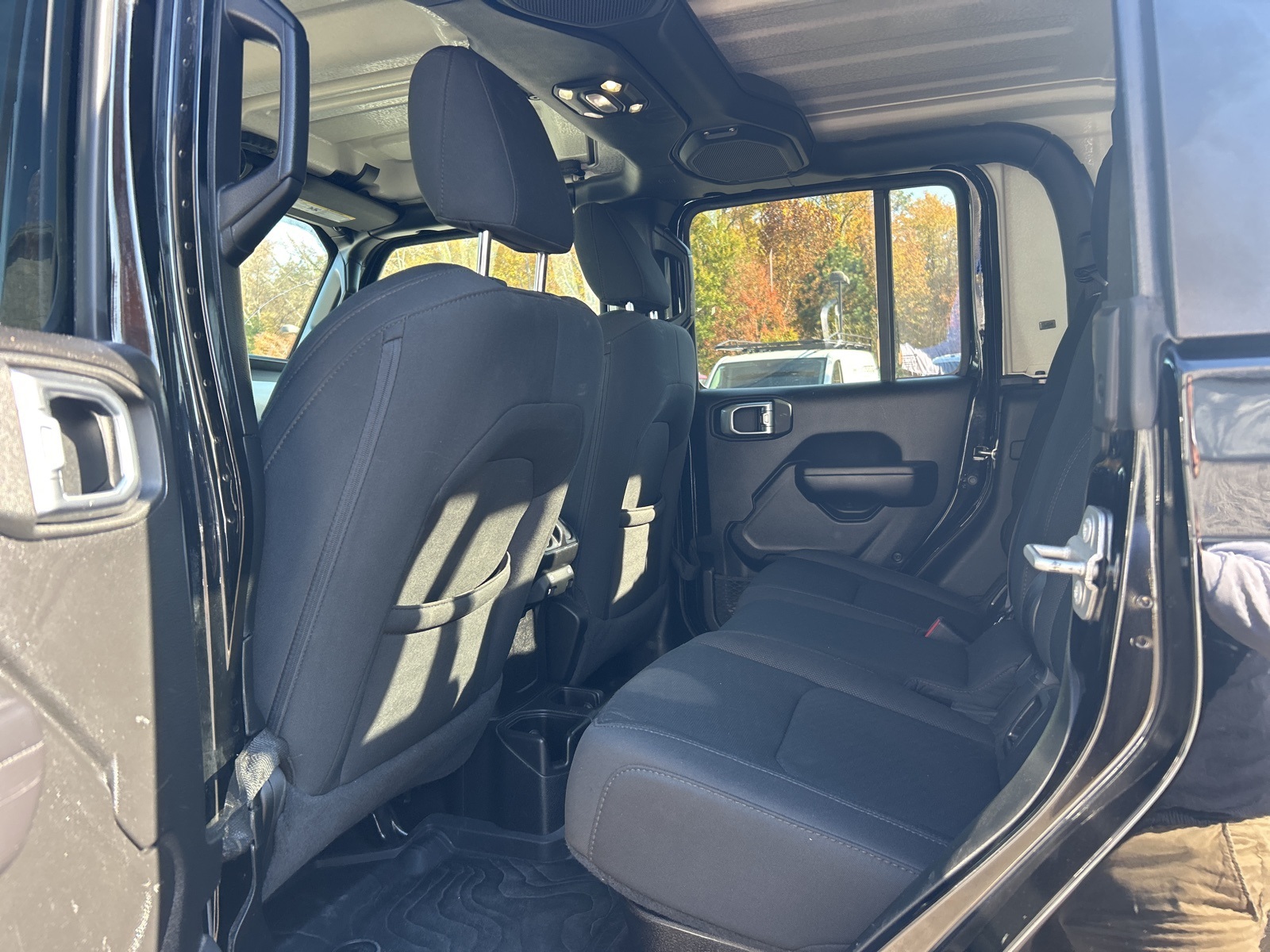 2021 Jeep Gladiator Willys photo 4