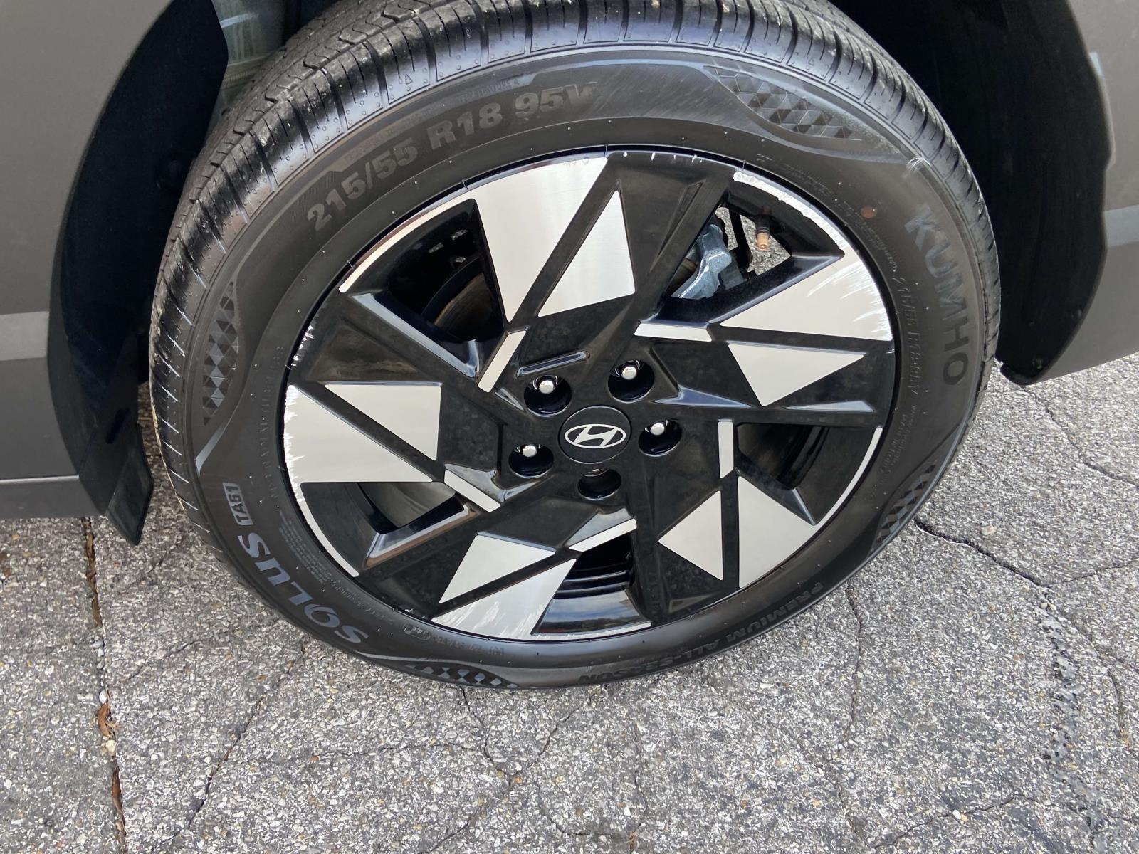 2024 Hyundai Kona SEL photo 27