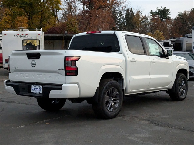 2025 Nissan Frontier SV photo 3