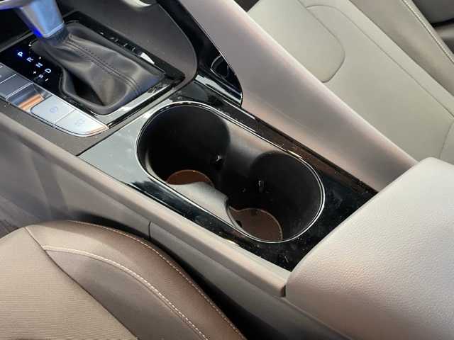 2024 Hyundai Elantra SEL Convenience photo 24