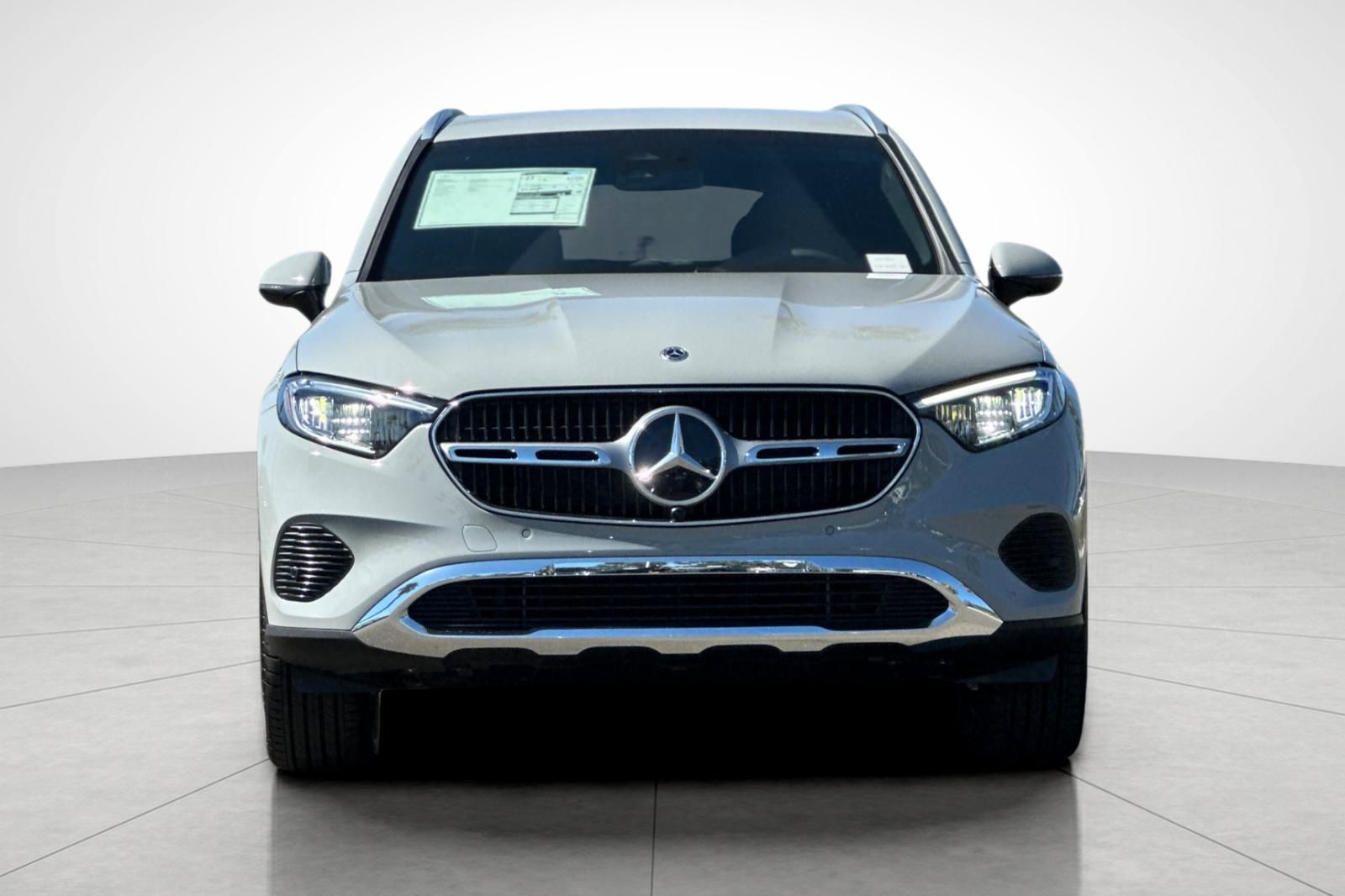 2026 Mercedes Benz GLC 300 photo 6
