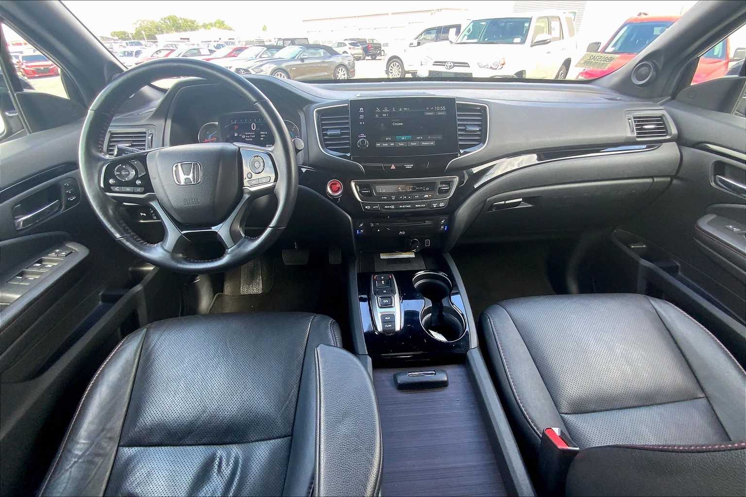 2022 Honda Pilot Black Edition photo 15