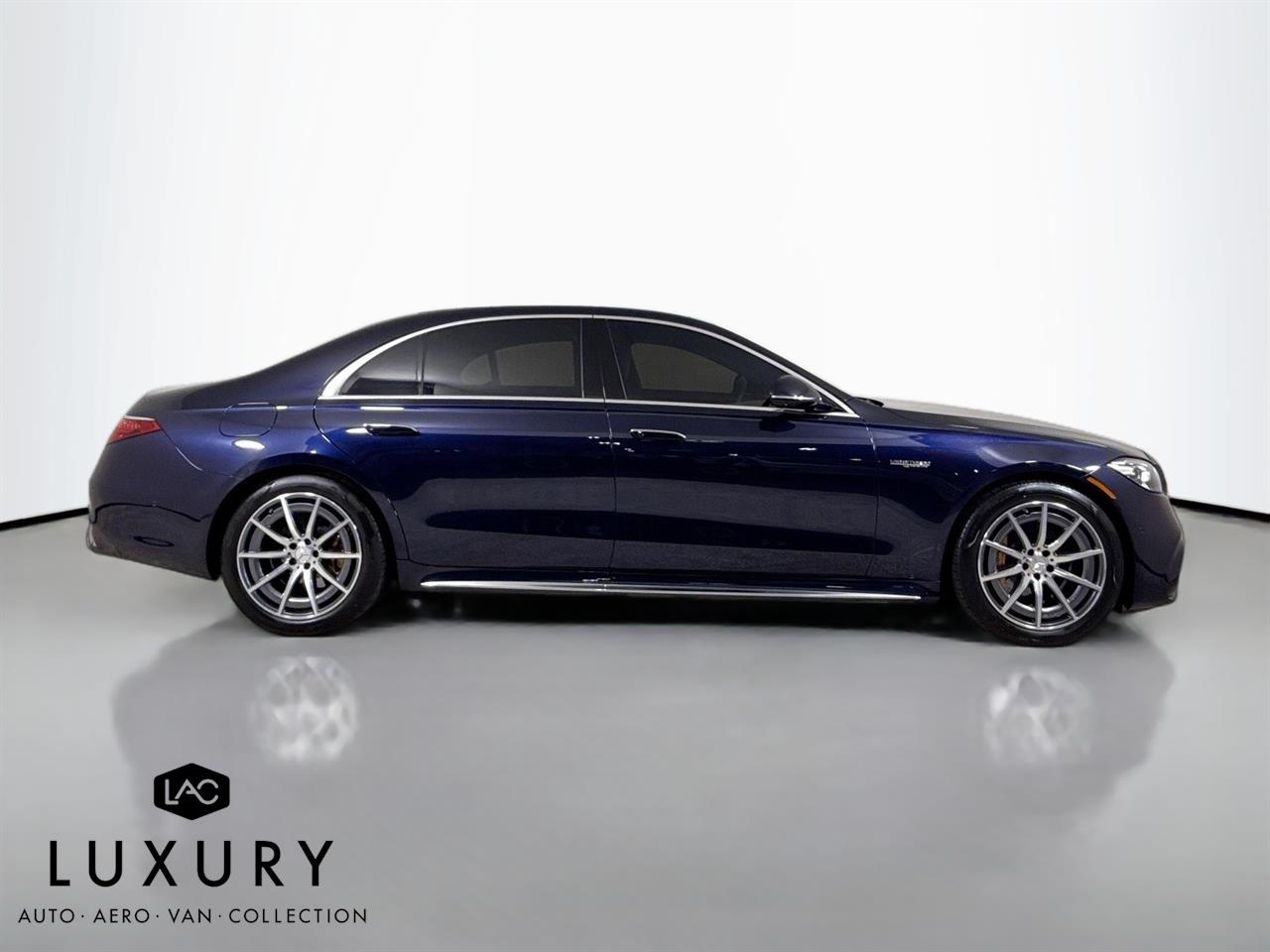 2024 Mercedes Benz S AMG 63 E PERFORMANCE photo 2