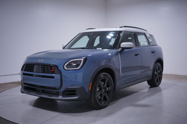2026 MINI Countryman S's photo