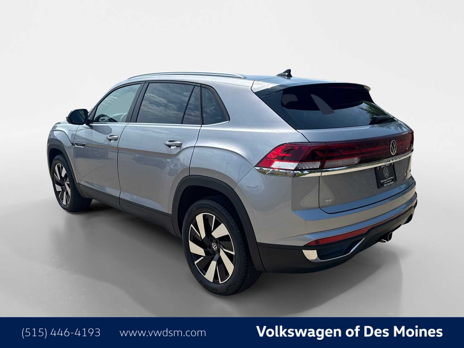 2026 Volkswagen Atlas Cross Sport SE Technology photo 2