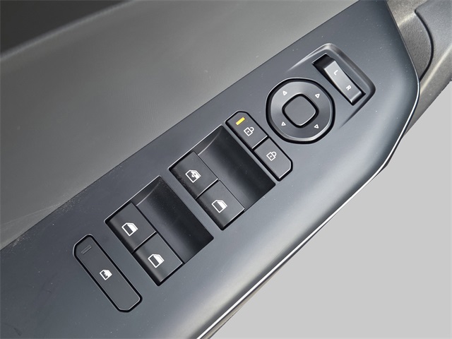 2025 Kia K4 LXS photo 4