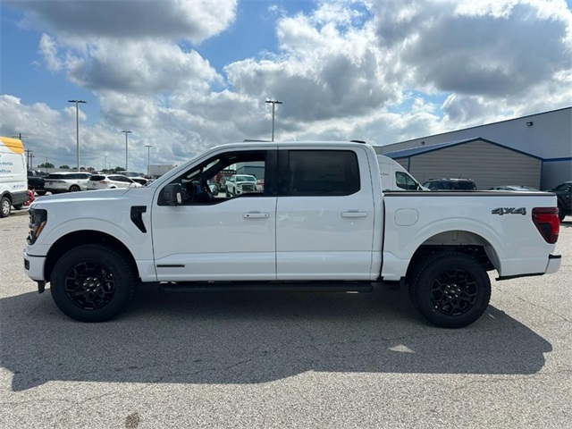 2025 Ford F-150 XLT photo 2