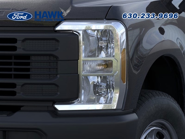 2025 FORD F-250 - Image 18