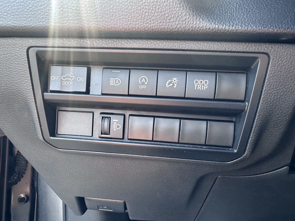 2023 Toyota Tundra SR5 photo 5