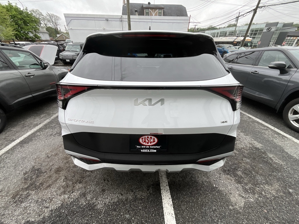 2025 Kia Sportage EX photo 5