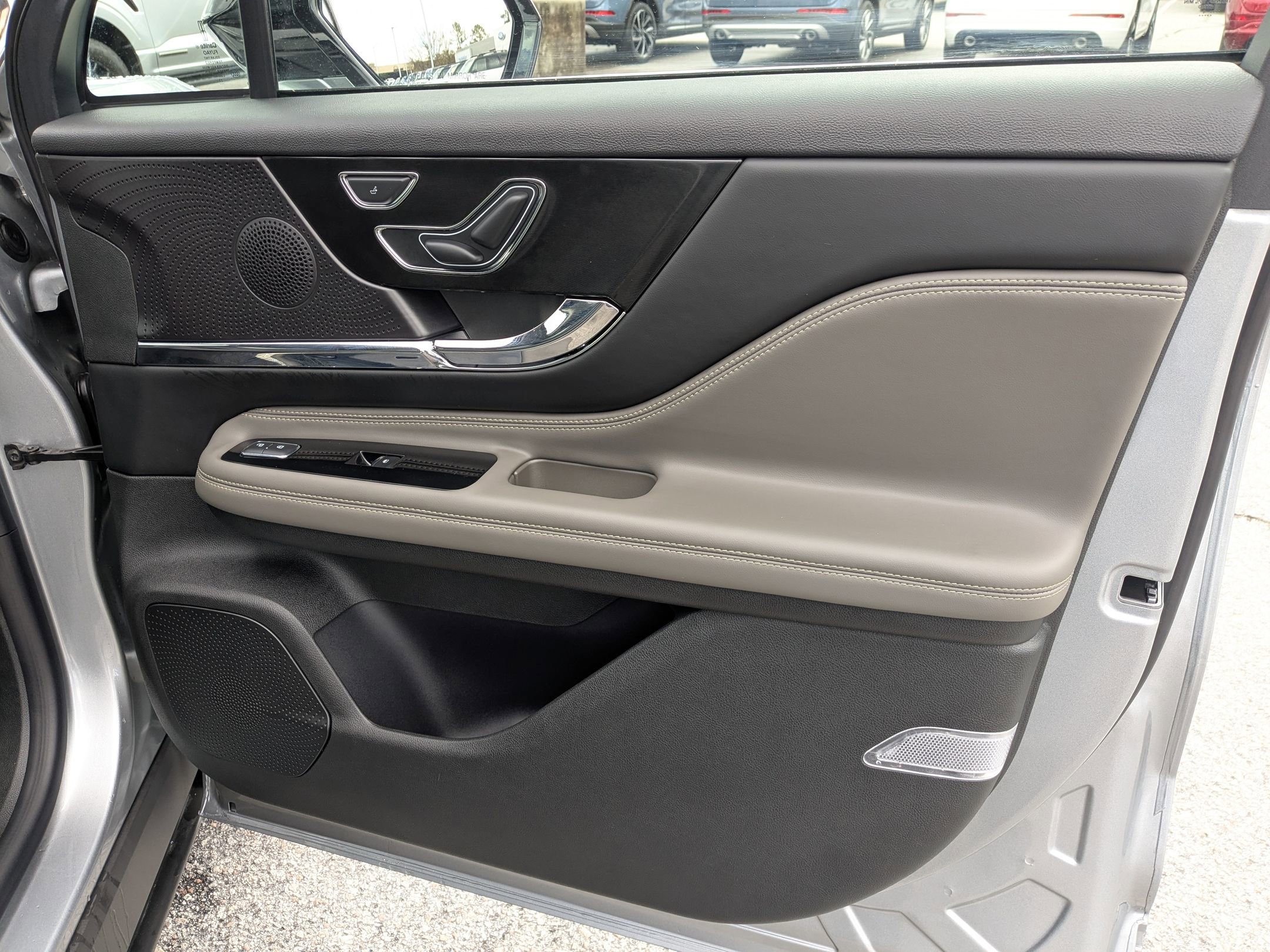 2024 Lincoln Corsair Grand Touring photo 29