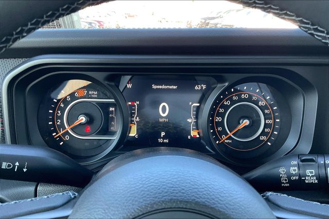 2025 Jeep Wrangler Rubicon photo 16
