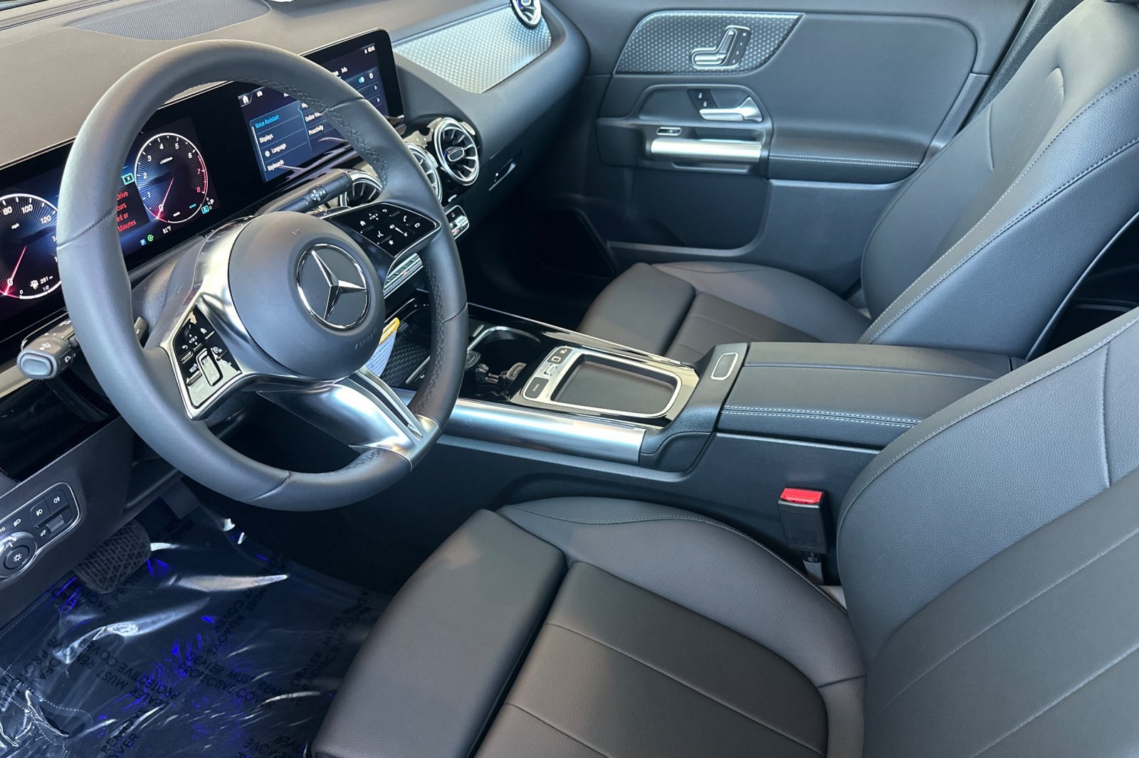 2025 Mercedes Benz GLA 250 photo 9