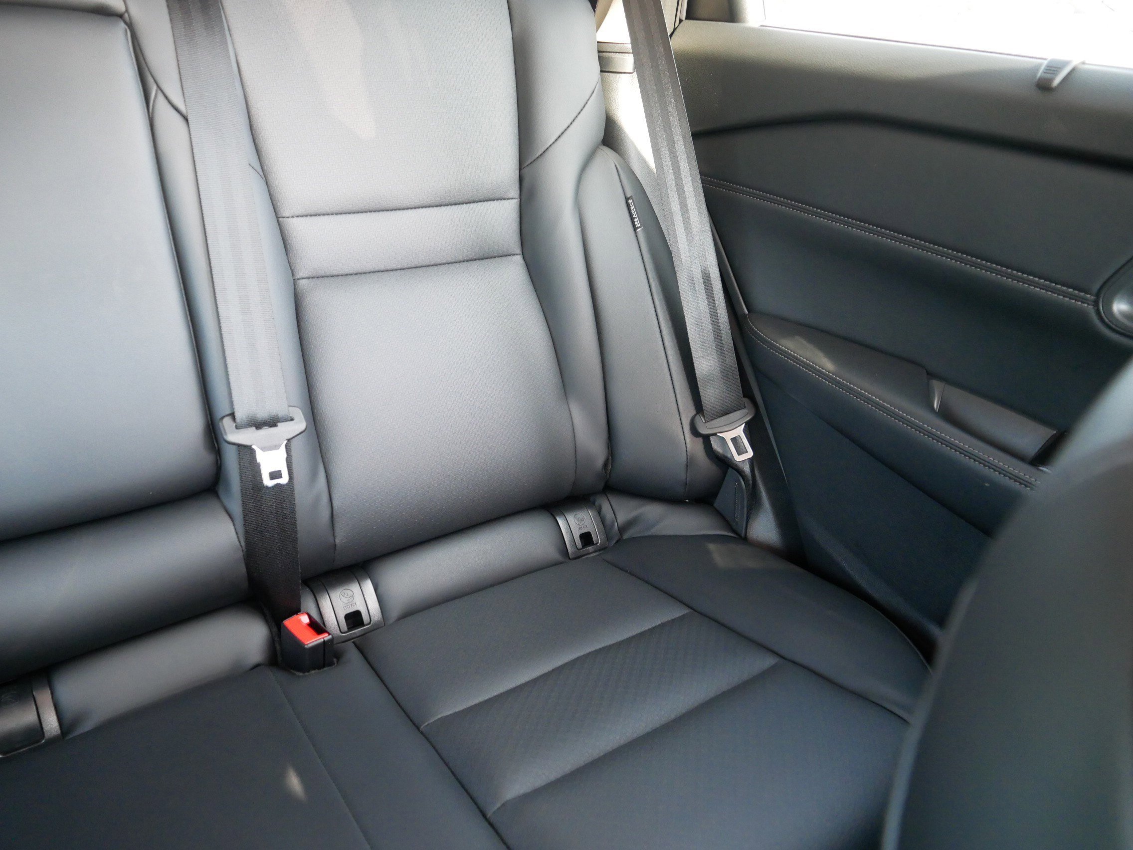 2025 Nissan Rogue SV photo 11