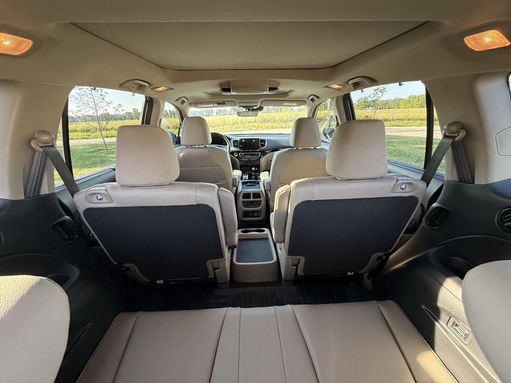 2019 Honda Pilot Elite photo 10
