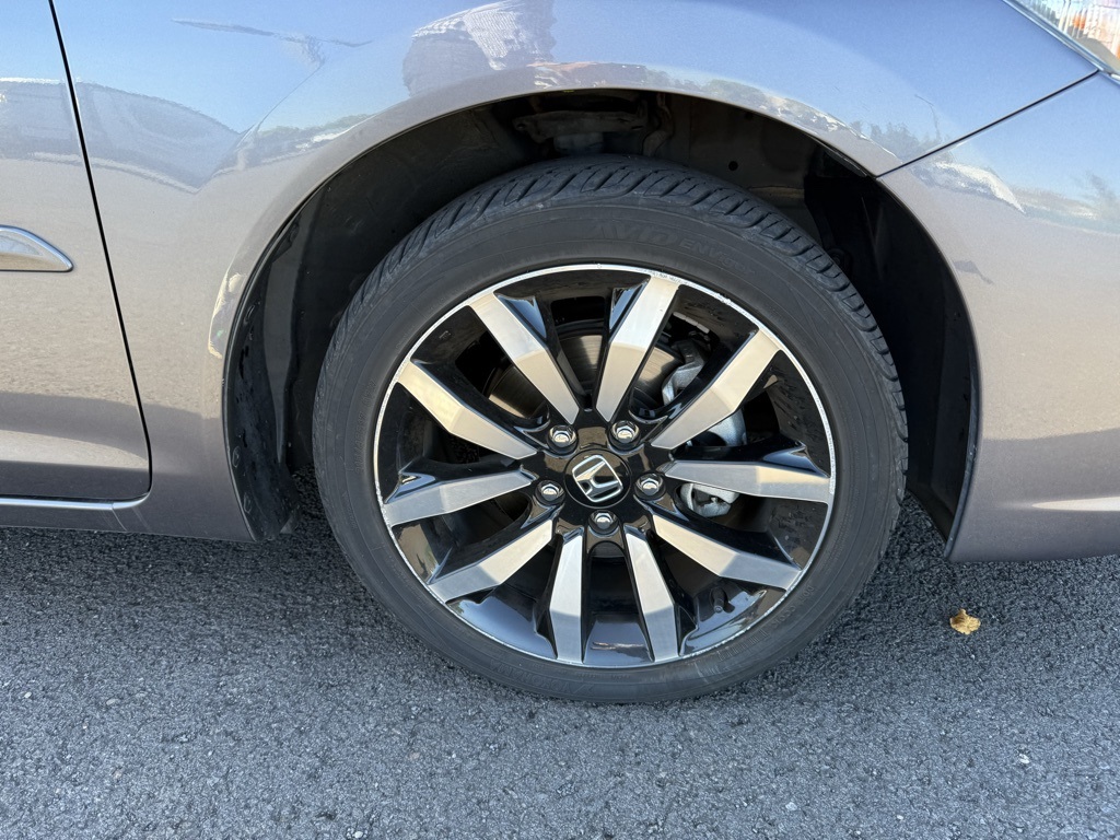 2014 Honda Civic EX-L photo 24