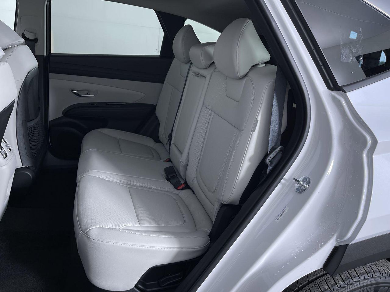 2025 Hyundai Tucson Hybrid Limited Sport photo 24