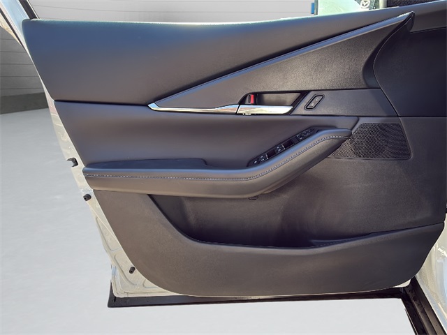2025 Mazda CX-30 2.5 S Preferred photo 11