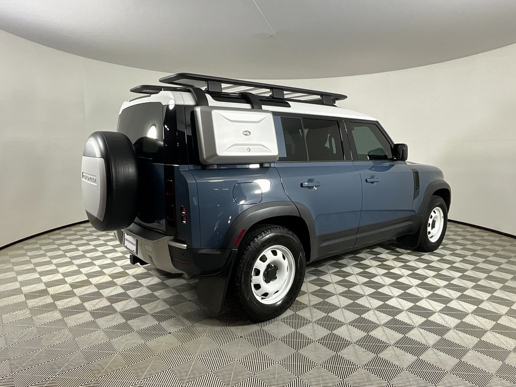 2022 Land Rover Defender 110 S photo 4