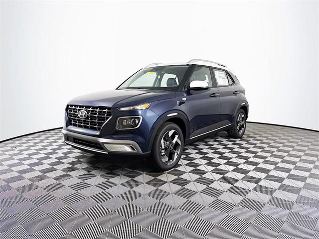 2025 Hyundai Venue Limited photo 2