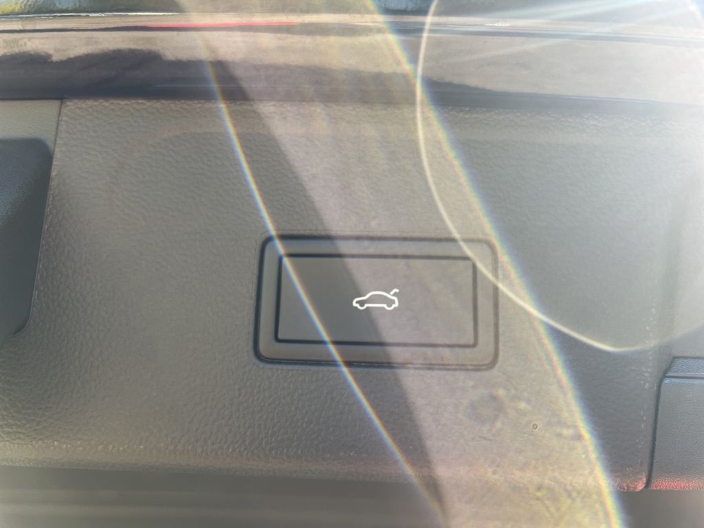 2026 Volkswagen Atlas SE Technology photo 7