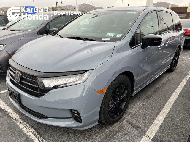 2023 Honda Odyssey SPORT's photo