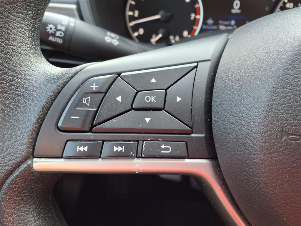 2024 Nissan Altima 2.5 SV photo 18
