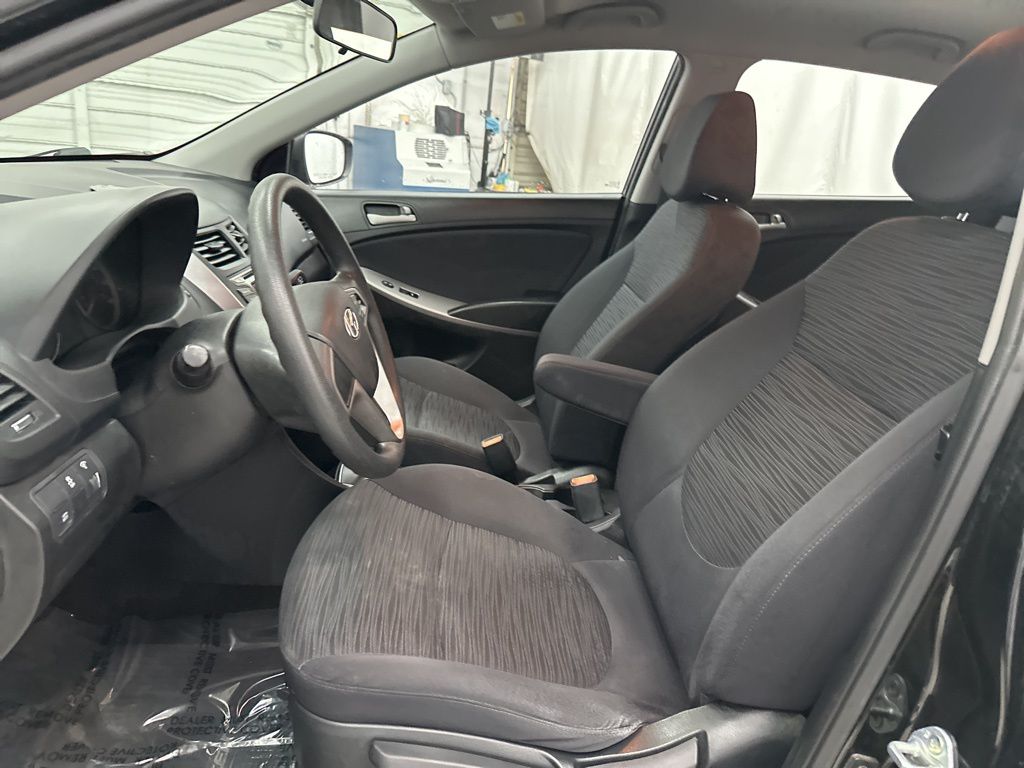 2015 Hyundai Accent GS photo 7