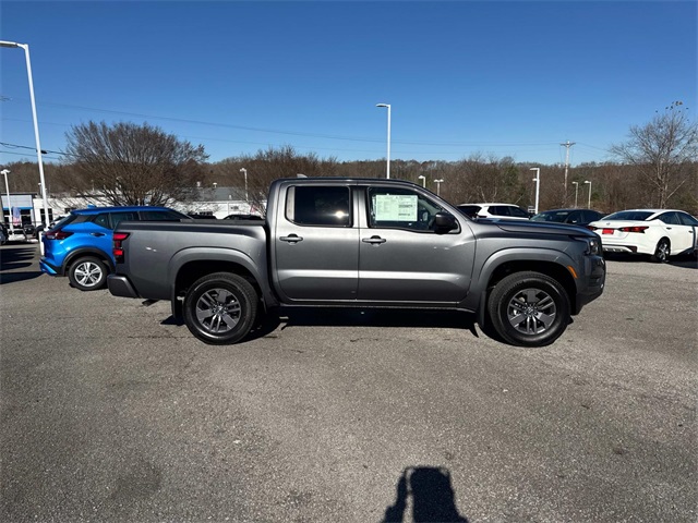2026 Nissan Frontier Crew Cab SV photo 3