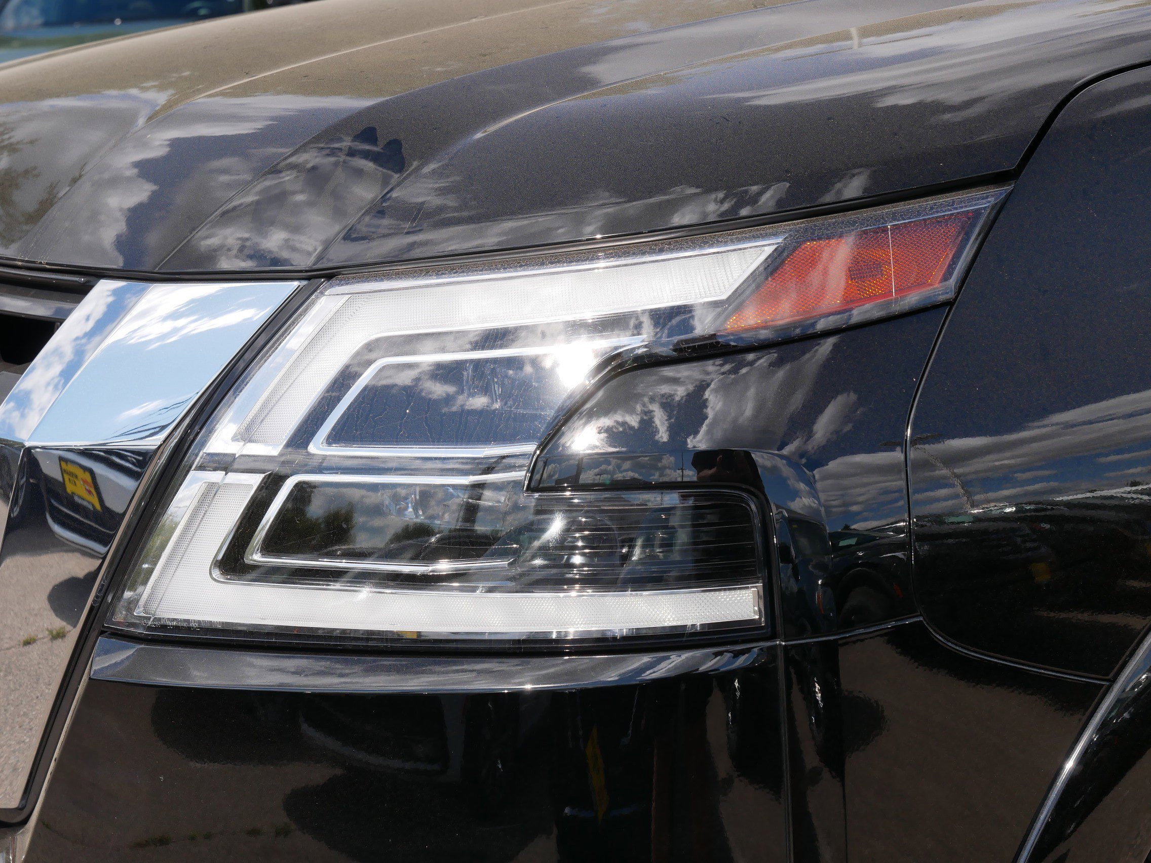 2024 Nissan Armada SL photo 16