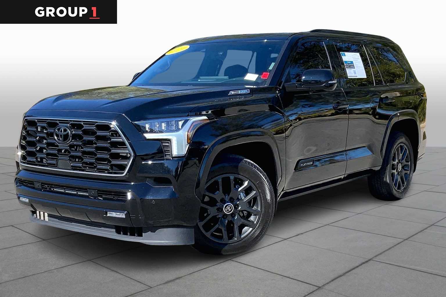 2024 Toyota Sequoia Platinum's photo