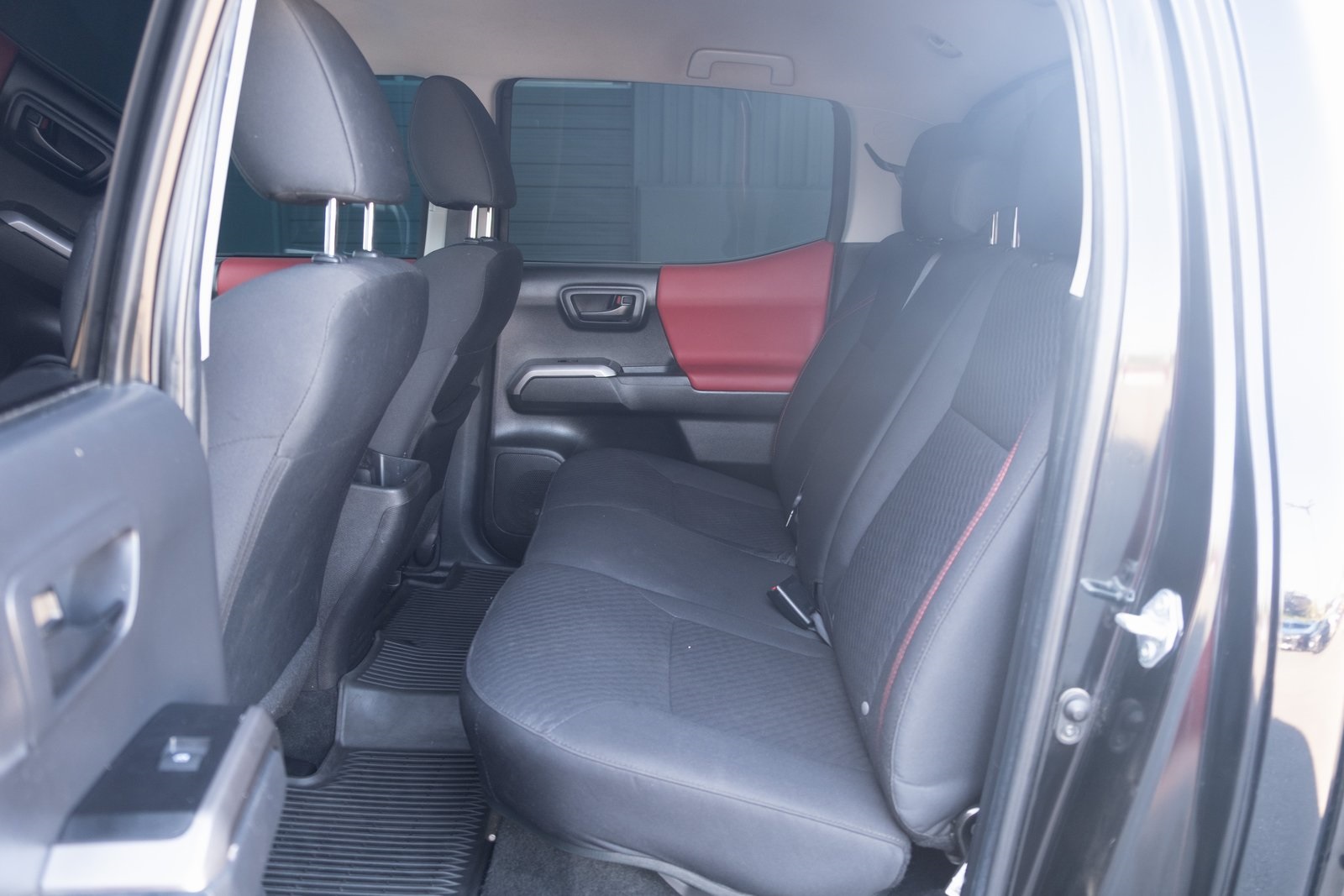 2022 Toyota Tacoma SR5 photo 13