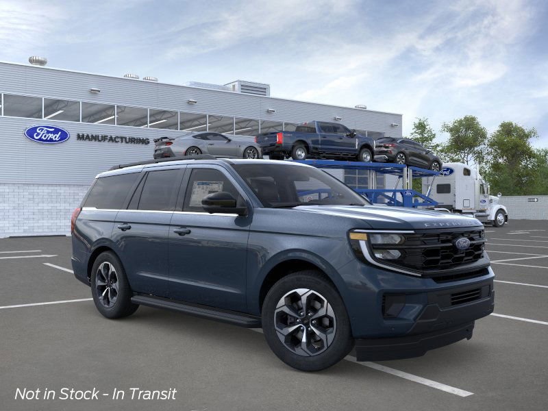 2026 Ford Expedition Active's photo