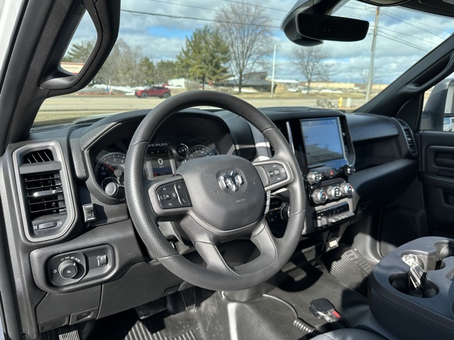 2024 Ram 2500 Tradesman photo 2