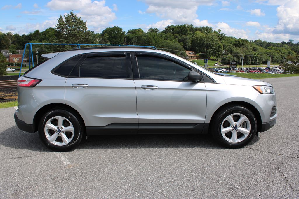 2020 Ford Edge SE photo 10