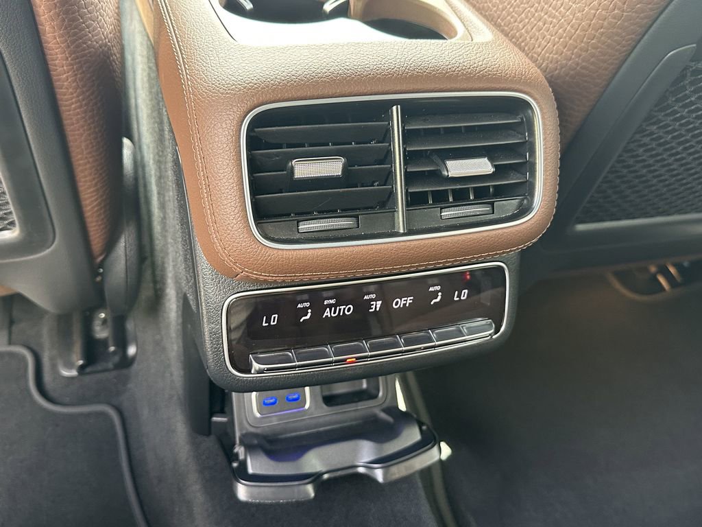2025 Mercedes Benz GLS 450 4MATIC photo 26