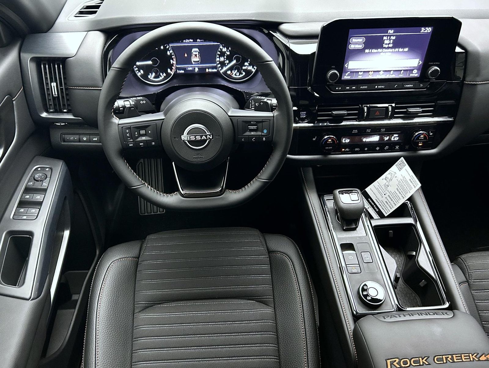 2025 Nissan Pathfinder Rock Creek photo 10
