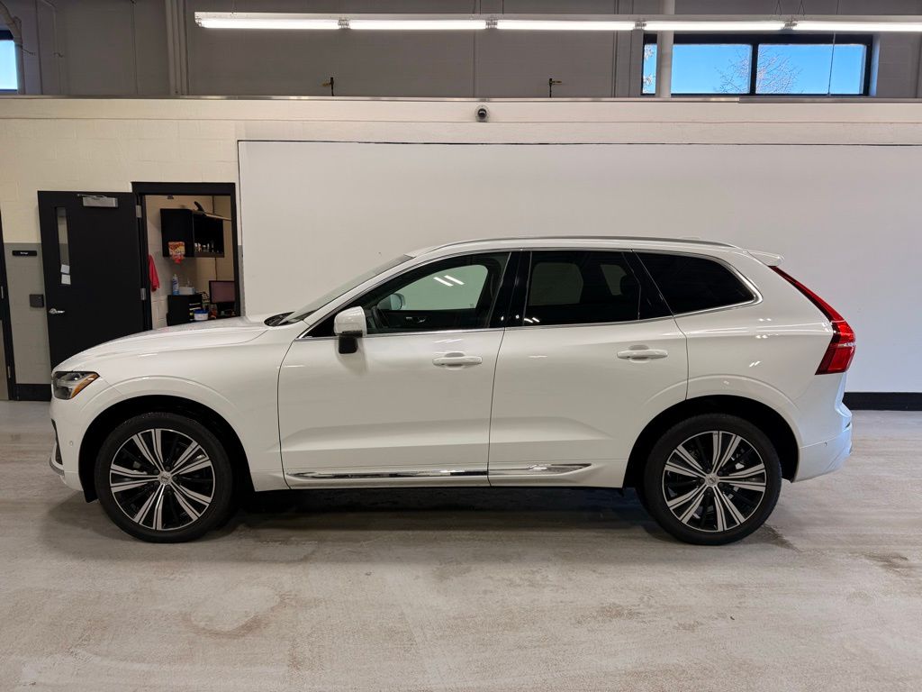 Used 2023 Volvo XC60 Plus with VIN YV4L12RE0P1357362 for sale in Golden Valley, Minnesota
