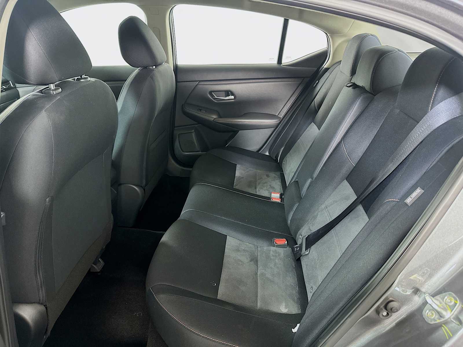 2021 Nissan Sentra SR photo 22