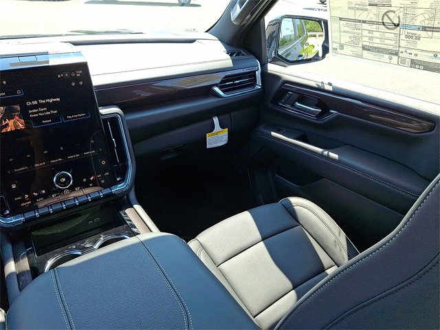 2025 Gmc Yukon Denali Ultimate photo 3