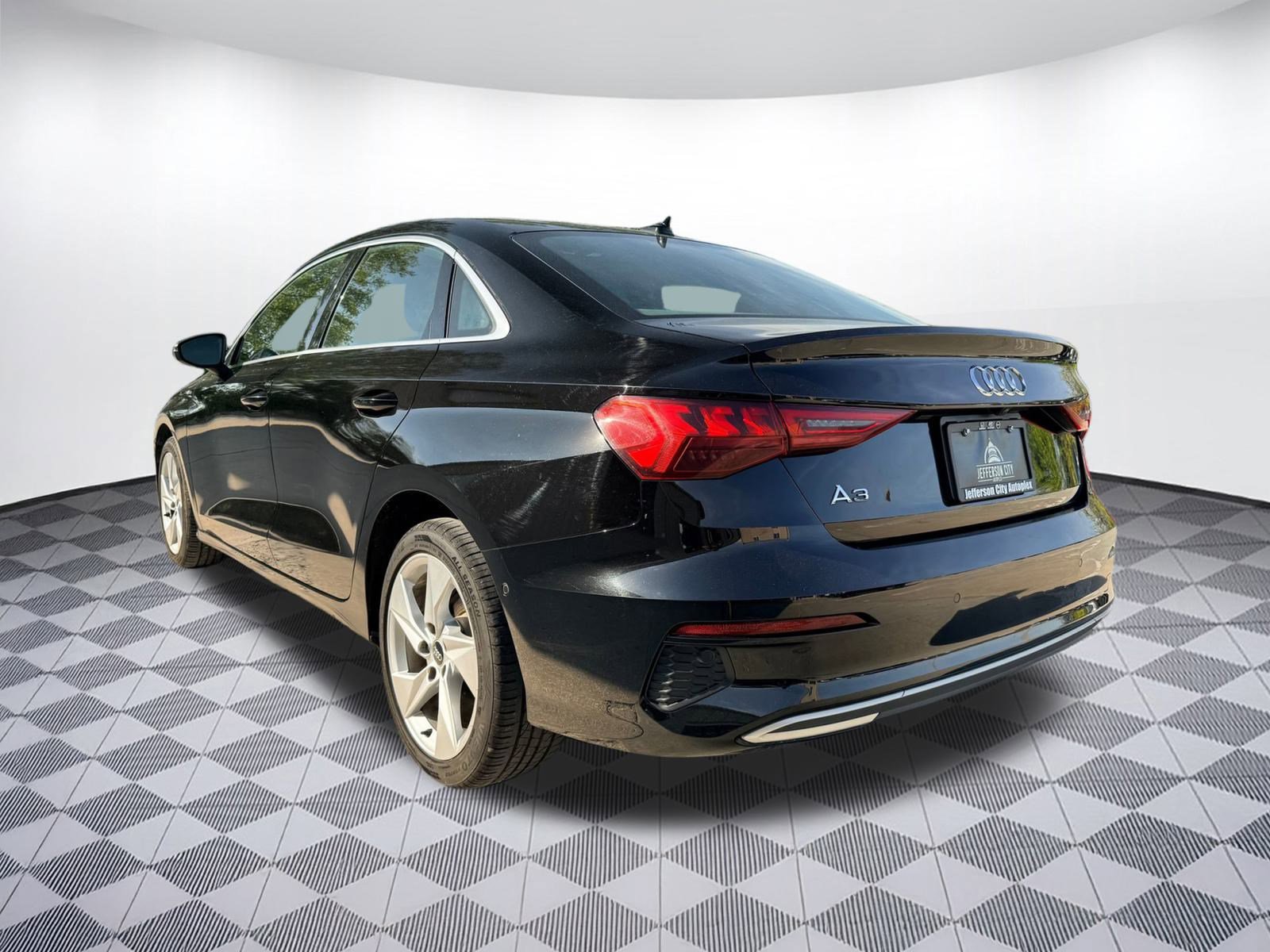 2023 Audi A3 Premium 40 TFSI photo 2